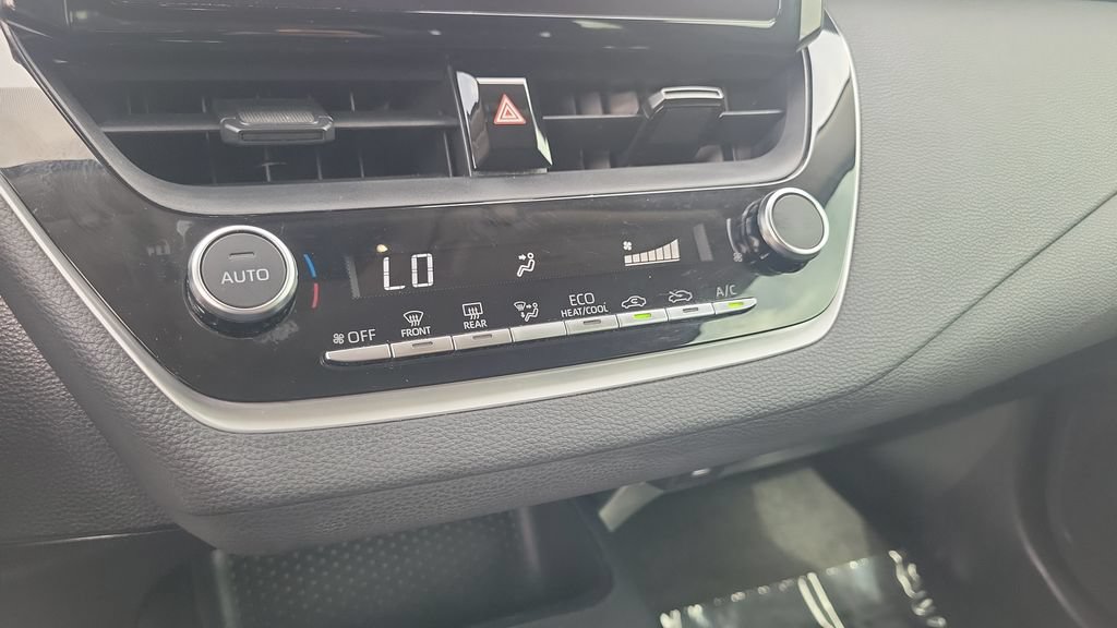 Used 2023 Toyota Corolla LE FWD image 15