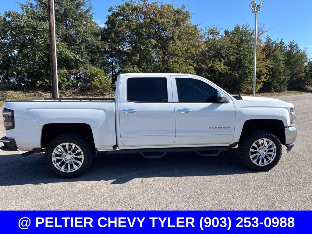 Used 2018 Chevrolet Silverado 1500 LT w/ LT Eassist Package RWD image 9