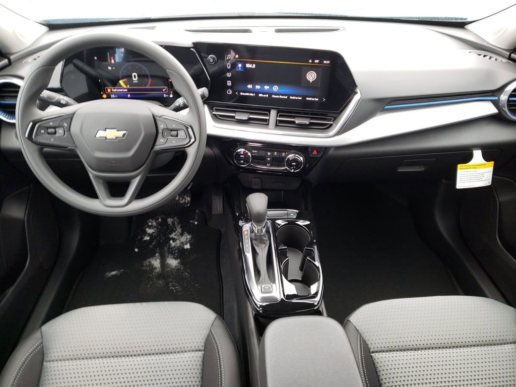 New 2026 Chevrolet Trax LT image 12