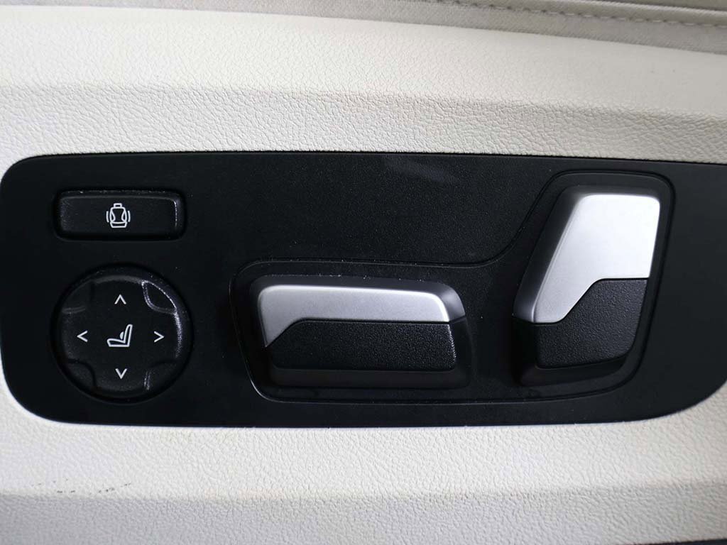 Used 2021 BMW X5 xDrive40i w/ Premium Package 2 image 38