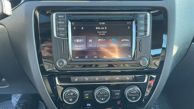 Used 2017 Volkswagen Jetta SEL image 11