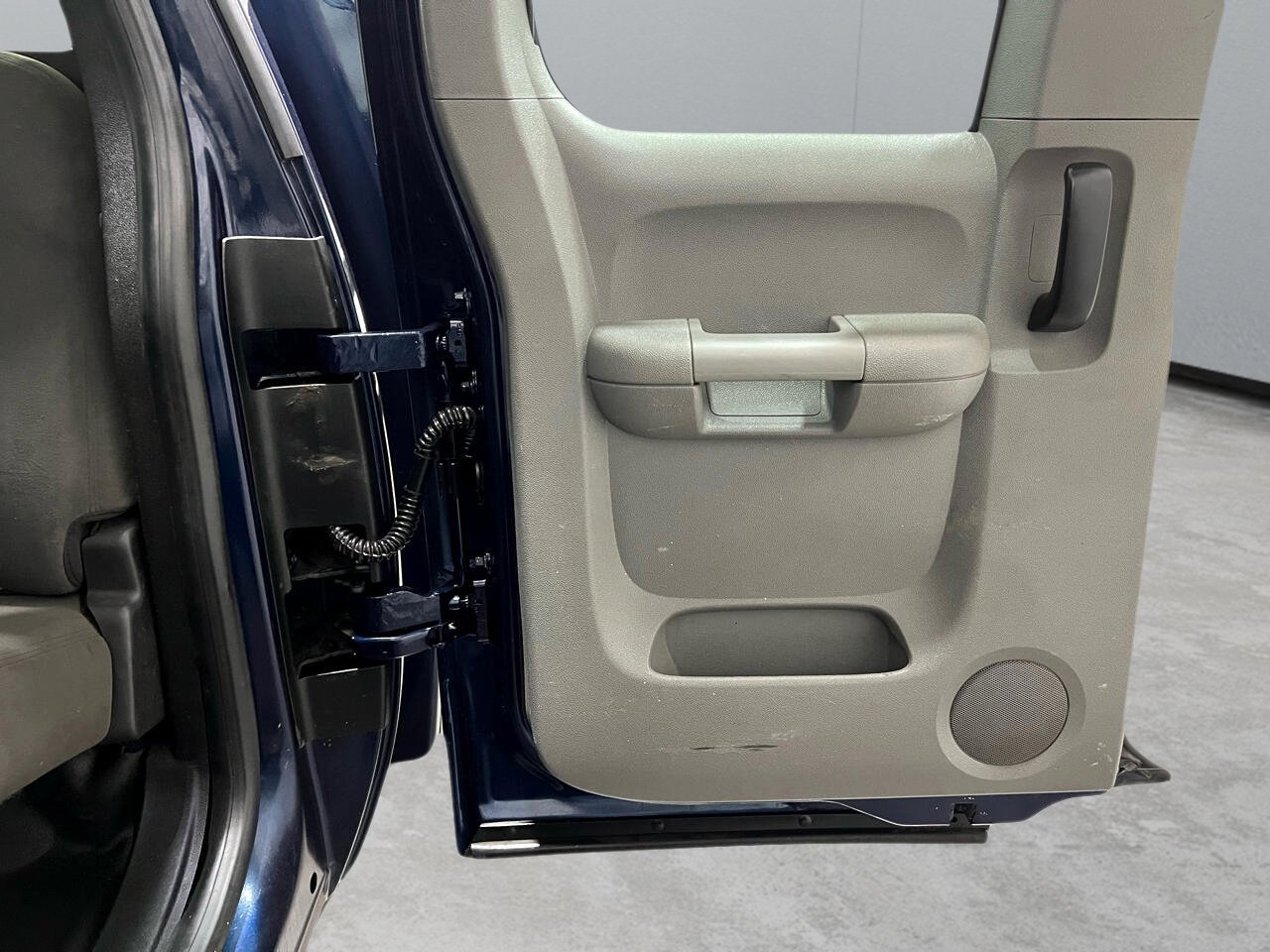 Used 2012 GMC Sierra 3500 W/T w/ Snow Plow Prep Package image 27