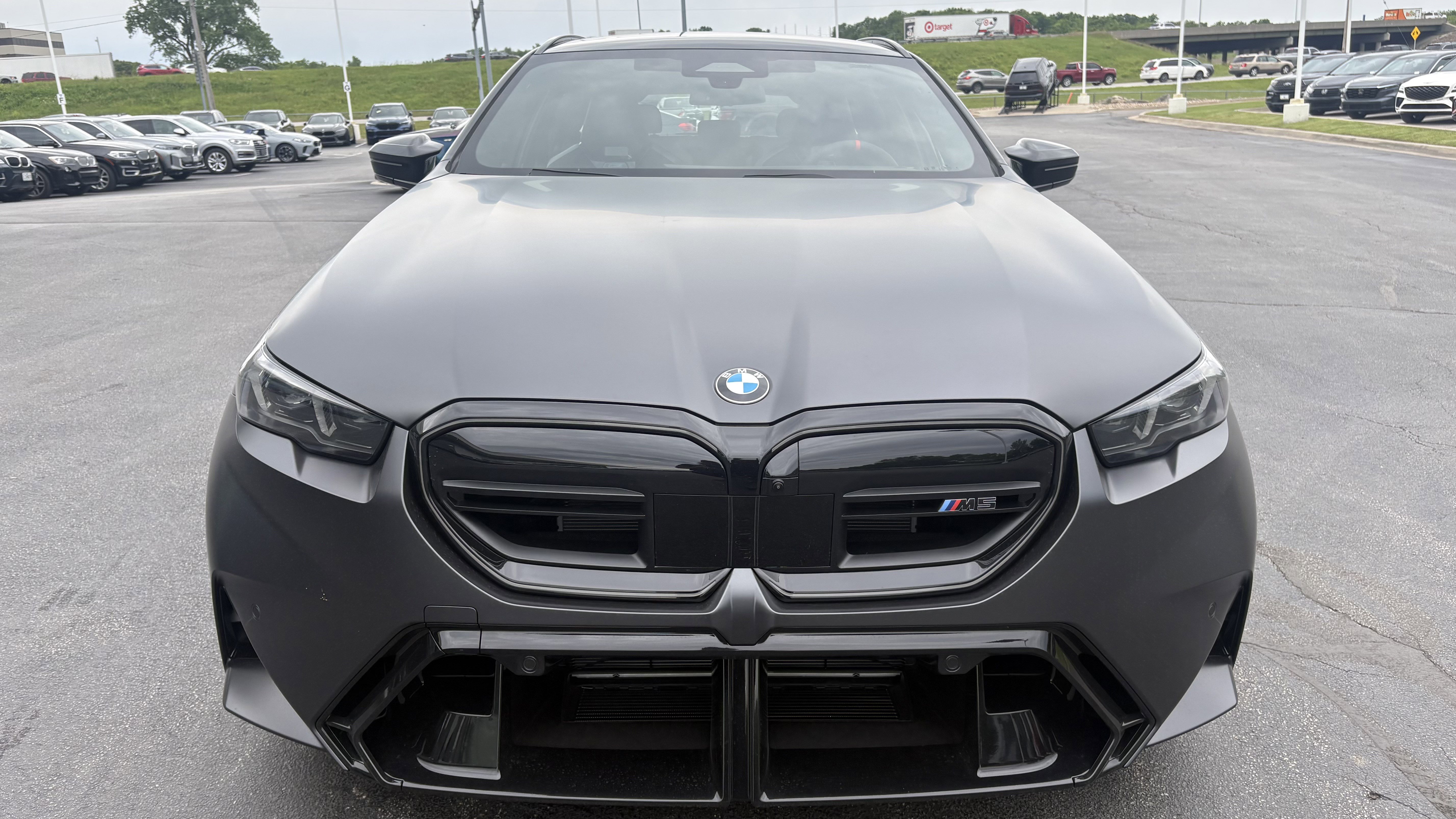 New 2027 BMW M5 Touring AWD/4WD image 3