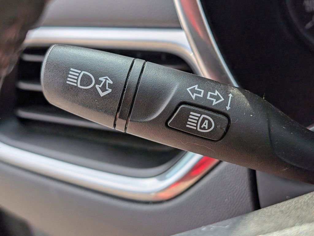 Used 2022 Chevrolet Equinox LT image 24