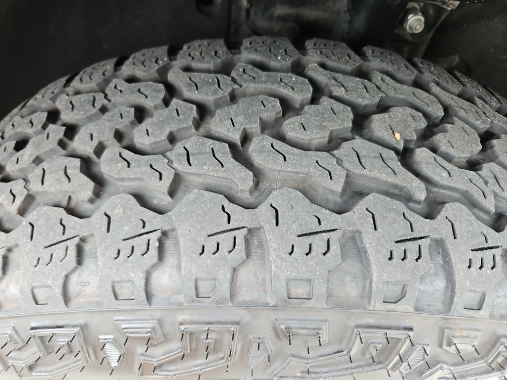 Used 2025 Ford Maverick Tremor AWD/4WD image 36