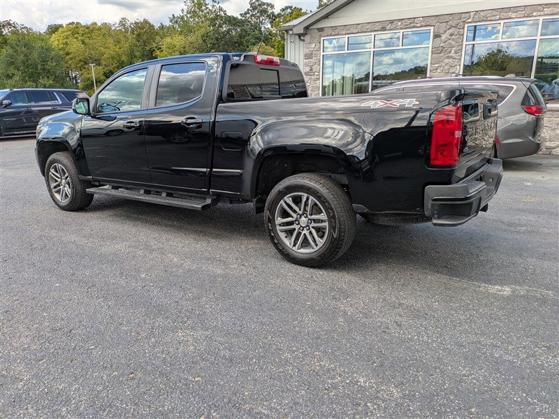 Used 2022 Chevrolet Colorado LT w/ LT Convenience Package image 4