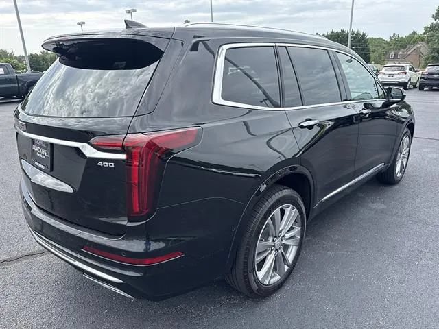 Used 2023 Cadillac XT6 Premium Luxury w/ Technology Package AWD/4WD image 6