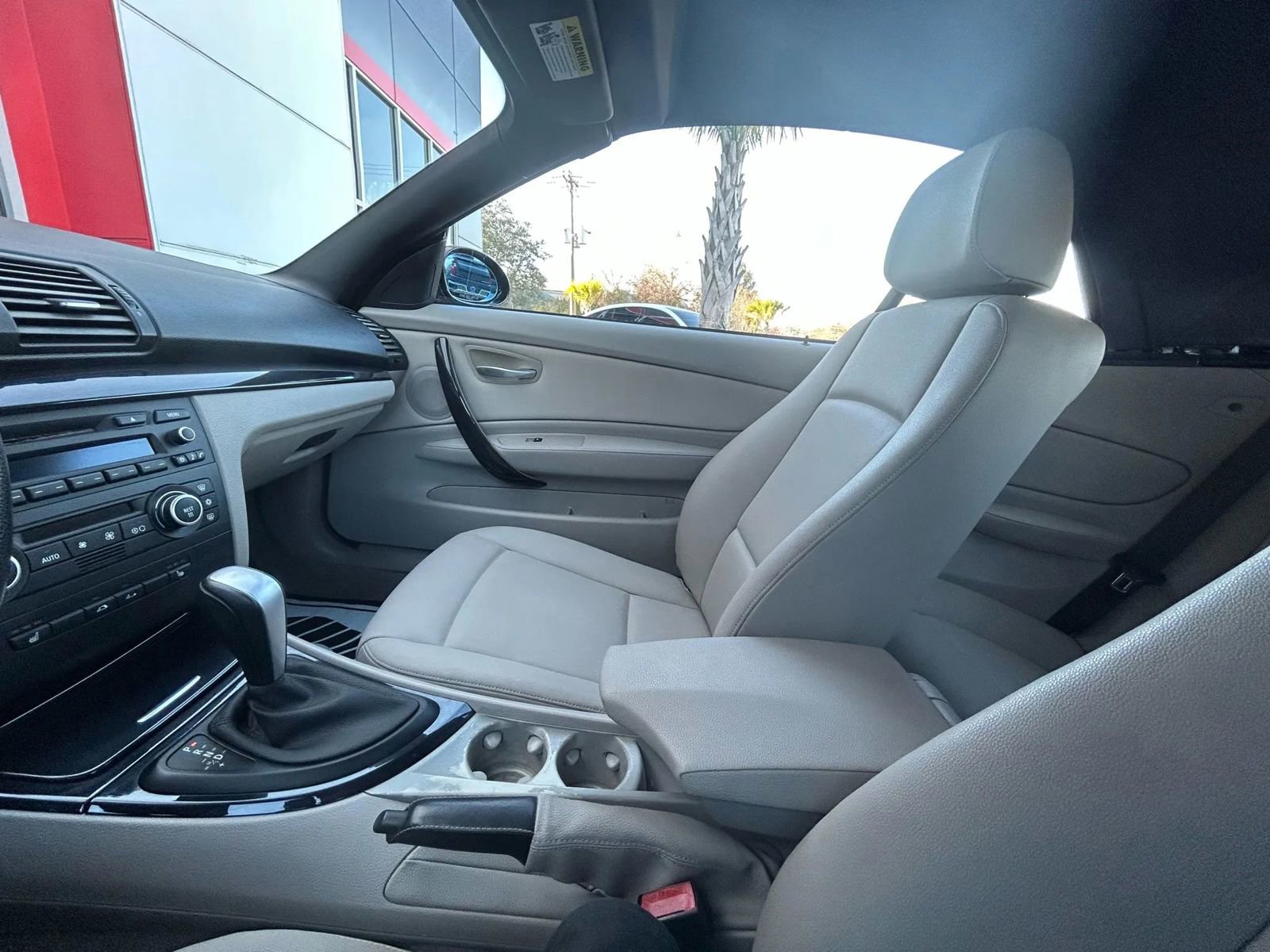 Used 2009 BMW 128i Convertible image 22