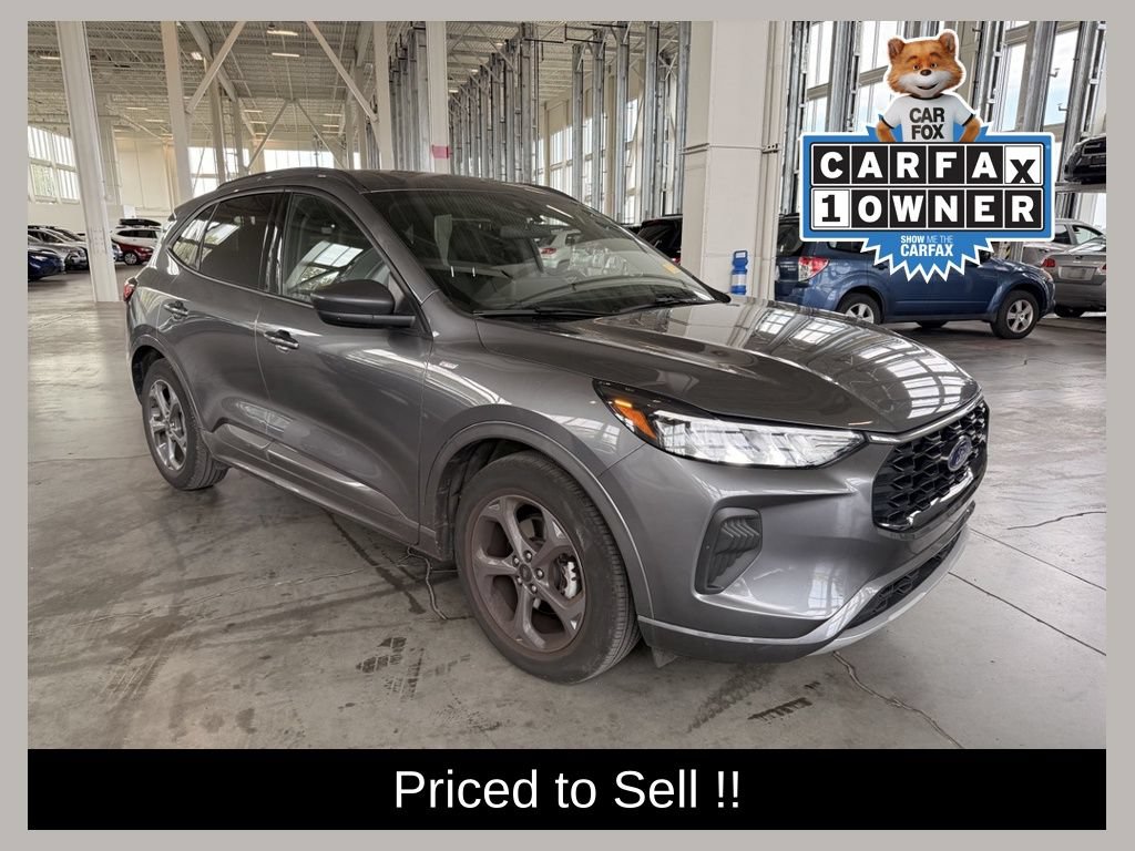 Used 2023 Ford Escape ST-Line w/ Tech Pack #1 FWD image 1