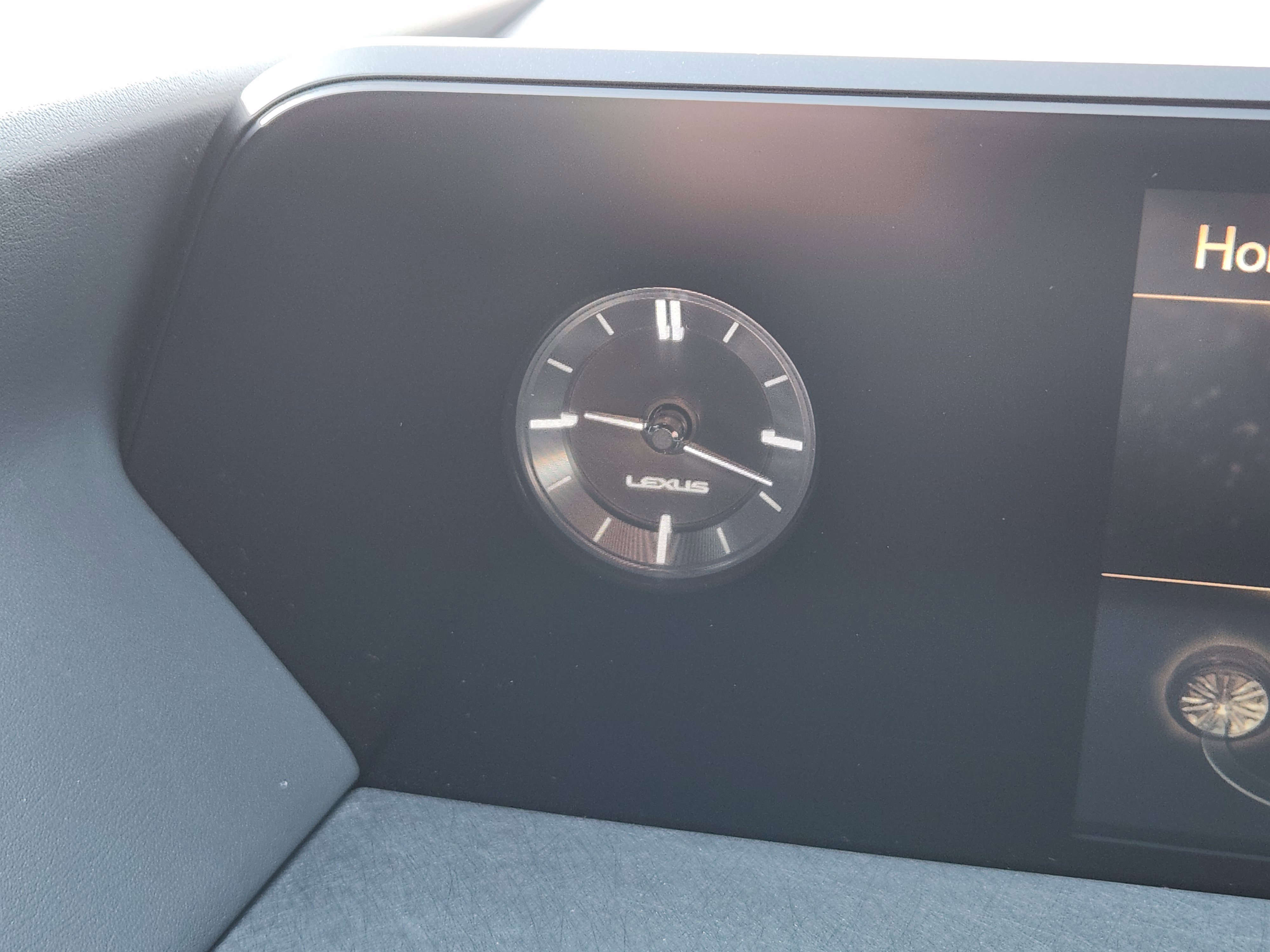 Used 2019 Lexus UX 250h image 22