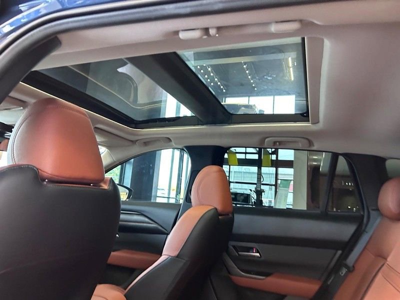 New 2025 MAZDA CX-50 AWD 2.5 Turbo w/ Premium Pkg image 11