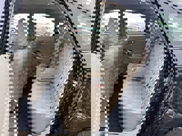 Used 2014 Toyota Prius Five image 13