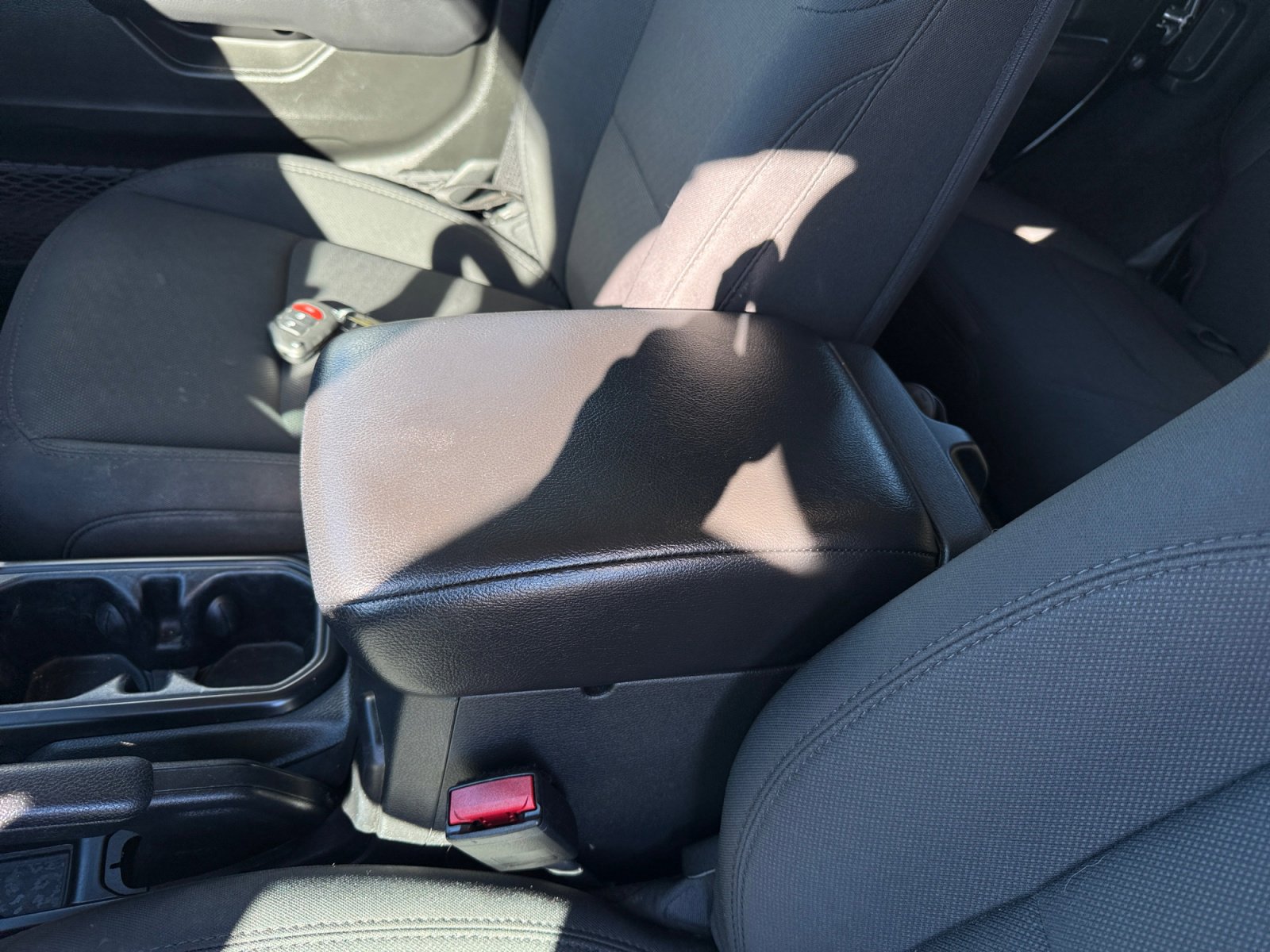 Used 2023 Jeep Wrangler Unlimited image 14