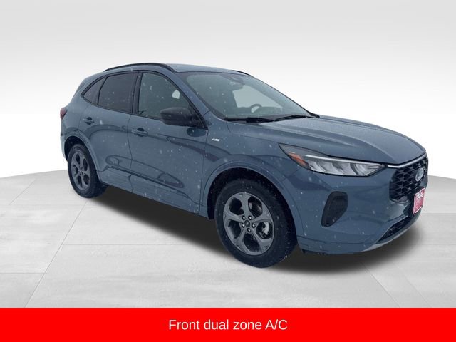 Used 2023 Ford Escape ST-Line w/ Tech Pack #1 image 9