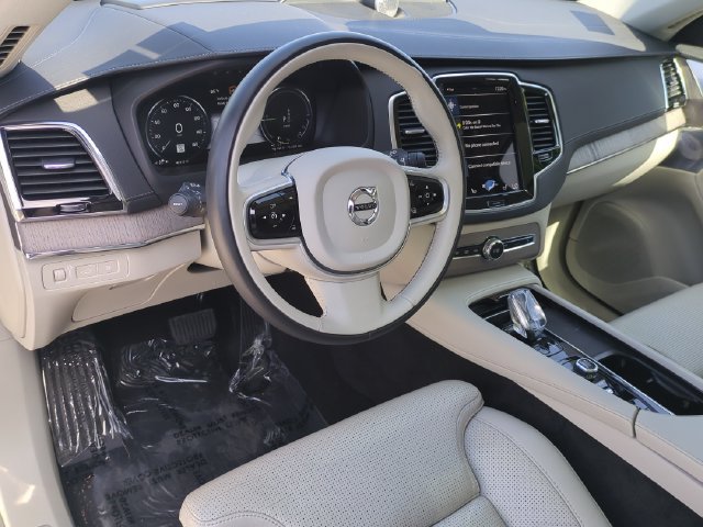 Used 2021 Volvo XC90 T8 Inscription w/ Advanced Package AWD/4WD image 12