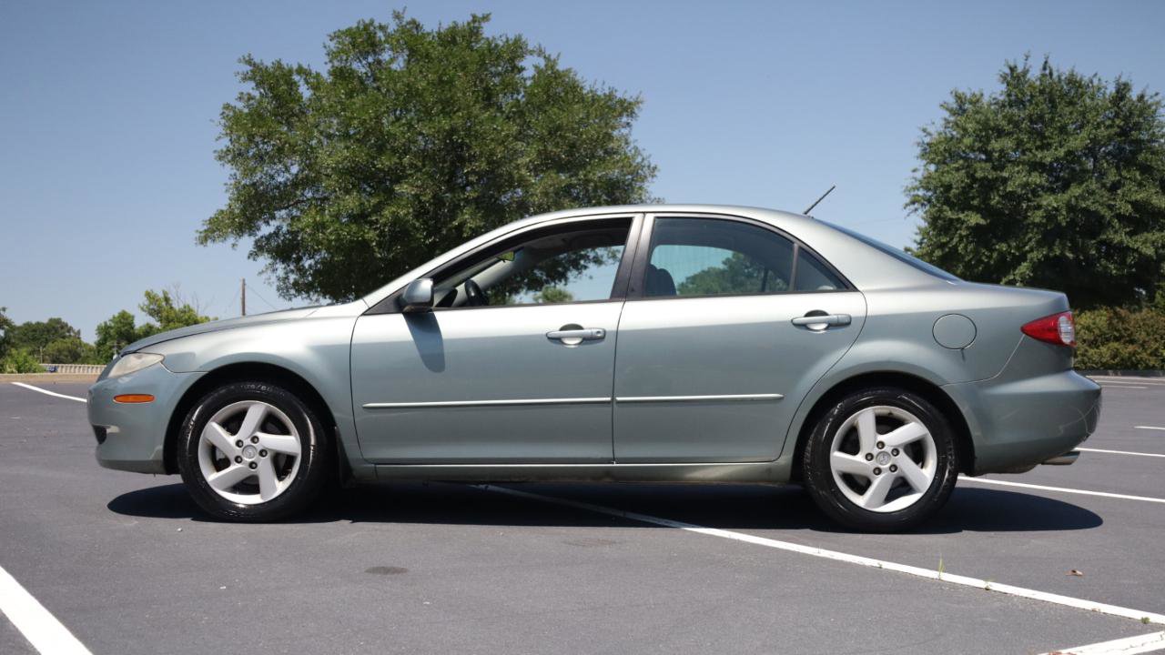 Used 2004 MAZDA MAZDA6 i FWD image 2