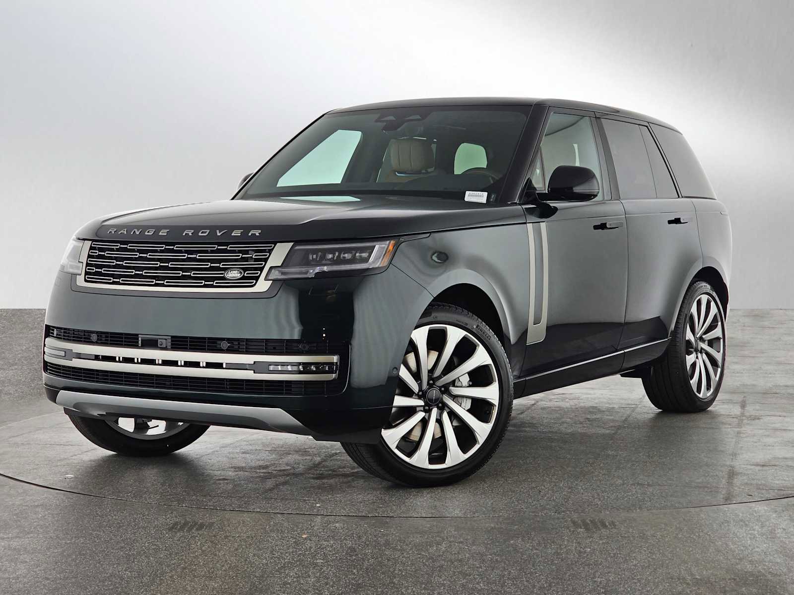 New 2026 Land Rover Range Rover SE image 1
