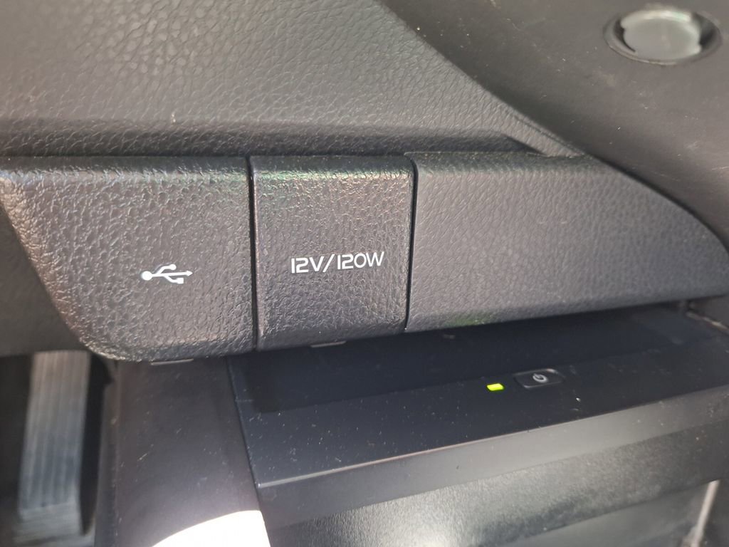 Used 2024 Toyota Camry XSE FWD image 17