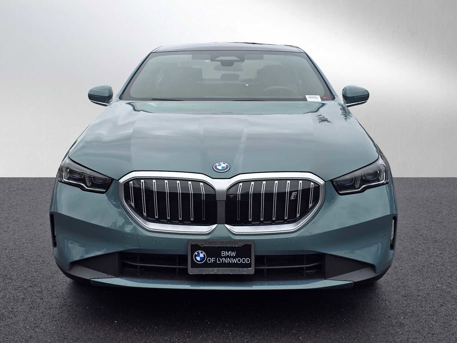 Used 2026 BMW i5 eDrive40 AWD/4WD image 8