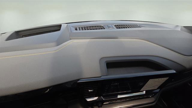 Used 2023 Chevrolet Silverado 1500 ZR2 w/ Technology Package image 10