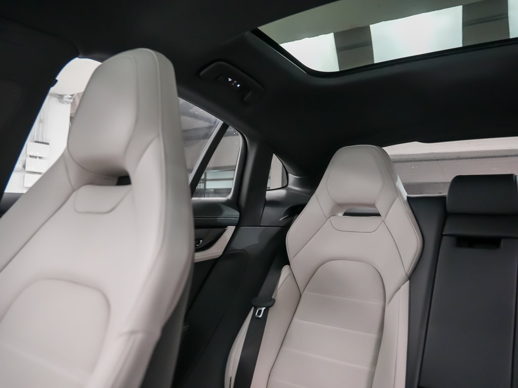 New 2026 Porsche Panamera 4 AWD/4WD image 31