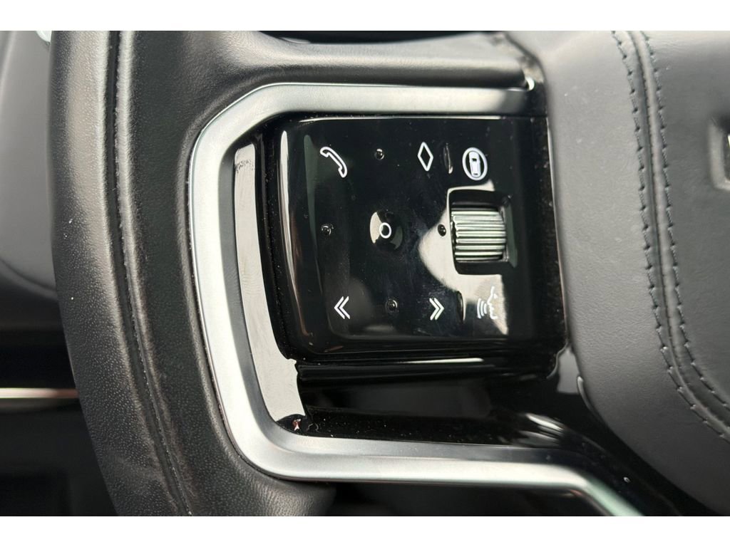 Used 2025 Land Rover Range Rover Sport SE image 28