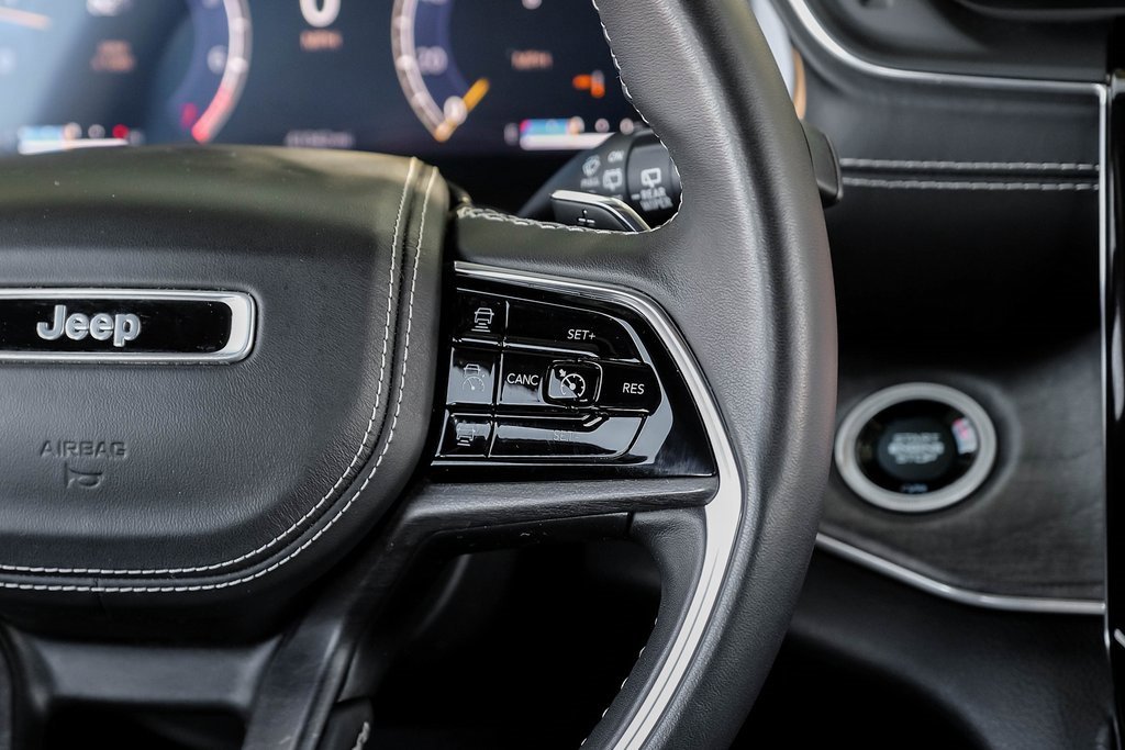 Used 2022 Jeep Grand Cherokee L Overland w/ MOPAR Finishing Package image 27