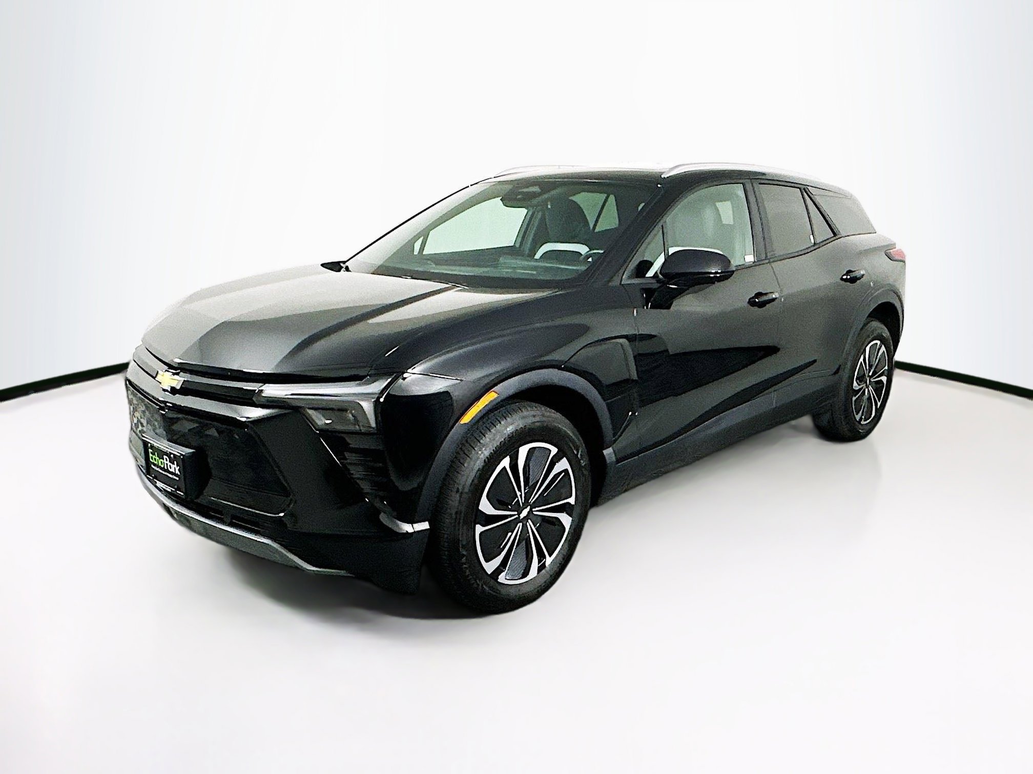 Used 2024 Chevrolet Blazer EV LT image 3