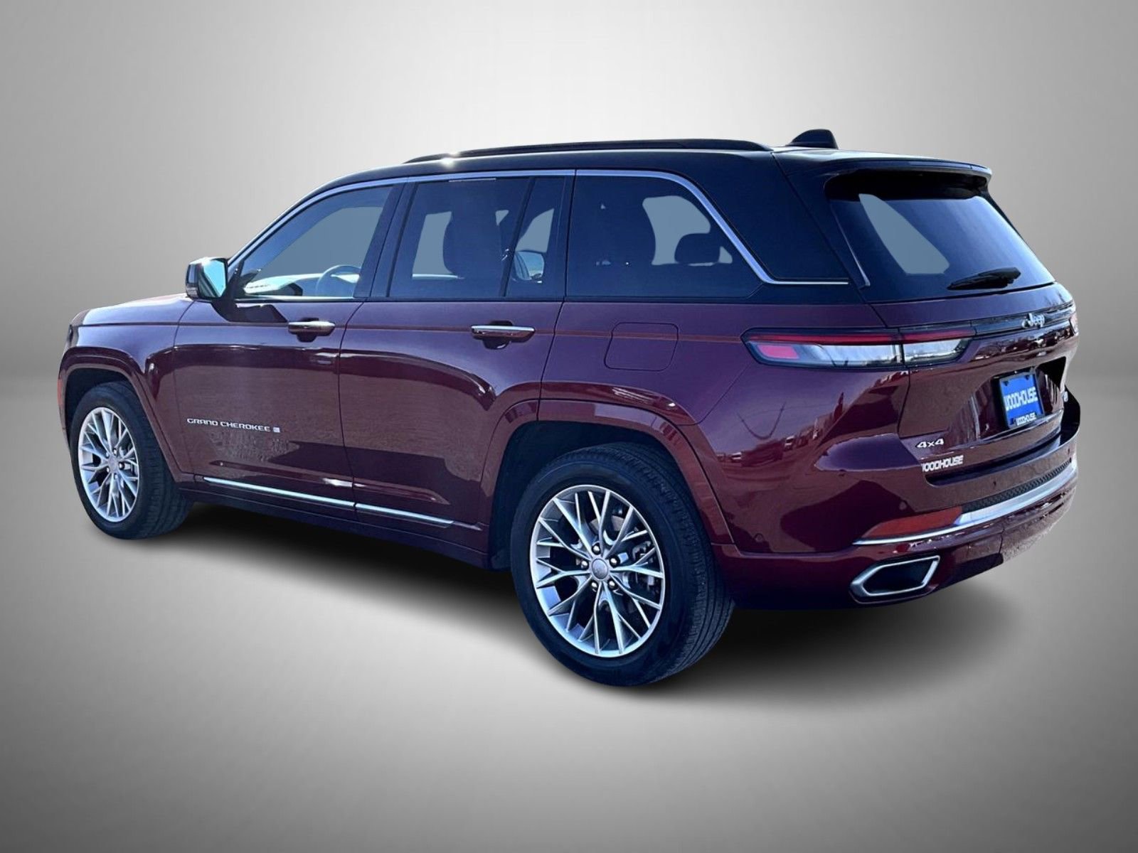 Used 2025 Jeep Grand Cherokee Summit AWD/4WD image 7