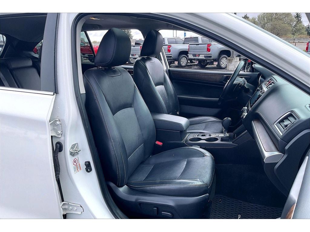 Used 2015 Subaru Outback 3.6R Limited AWD/4WD image 8
