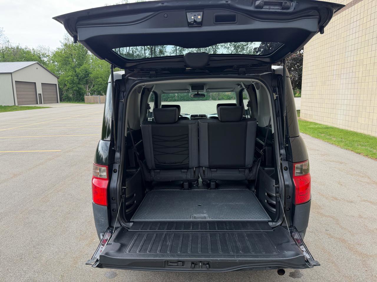 Used 2005 Honda Element EX image 25