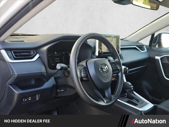 Used 2025 Toyota RAV4 XLE FWD video 1