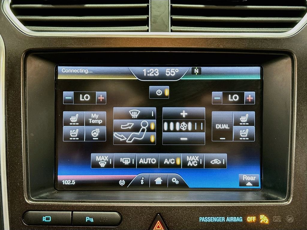 Used 2016 Ford Explorer Sport w/ Equipment Group 401A AWD/4WD image 17