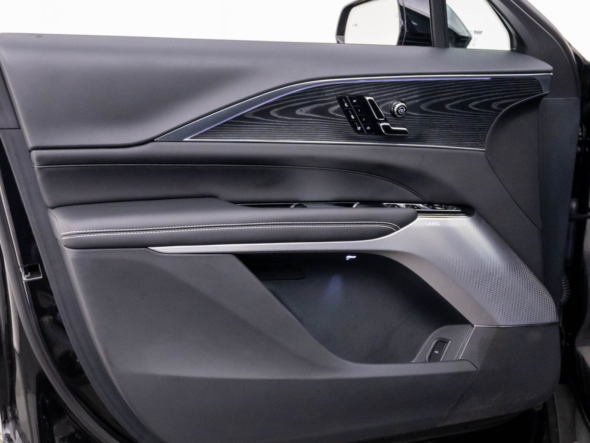 Certified 2025 Cadillac Lyriq Luxury w/ LPO, Floor Liner Package AWD/4WD image 15