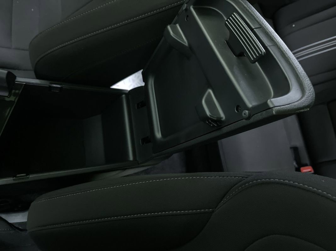 Used 2024 Hyundai Elantra SEL w/ Convenience Package image 25