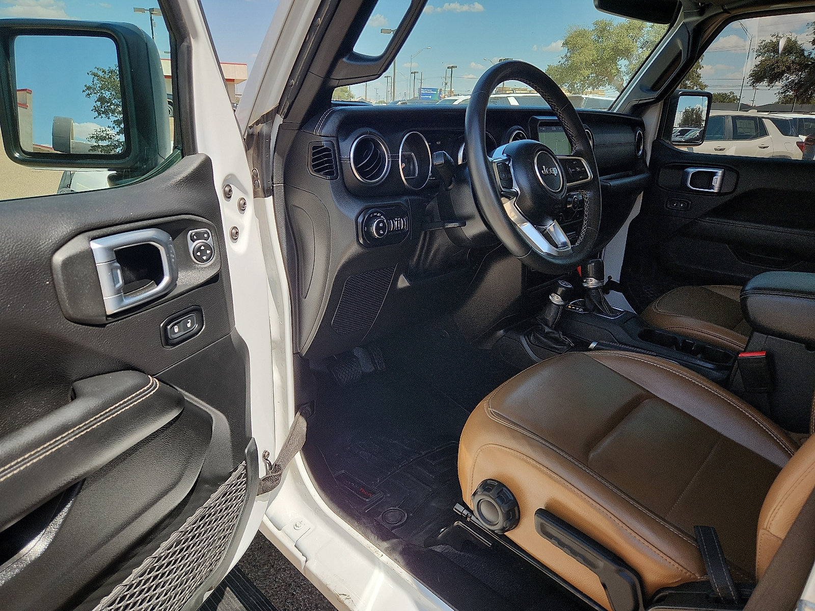 Used 2021 Jeep Gladiator Overland w/ Popular Equipment Package AWD/4WD image 14