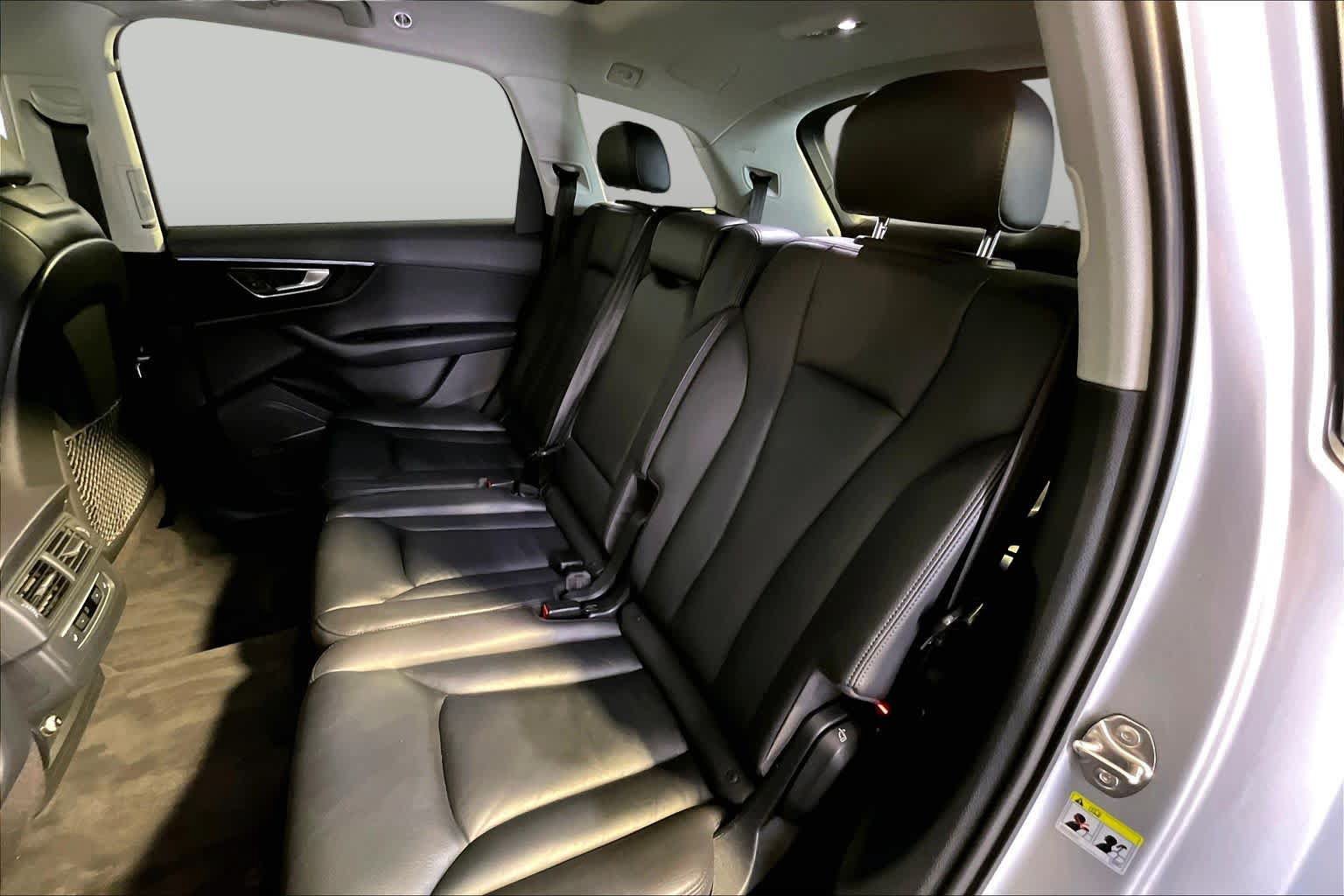 Used 2019 Audi Q7 3.0T Premium Plus w/ Premium Plus Package AWD/4WD image 21