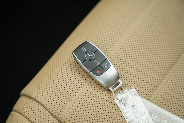 Certified 2025 Mercedes-Benz GLS 450 4MATIC image 50
