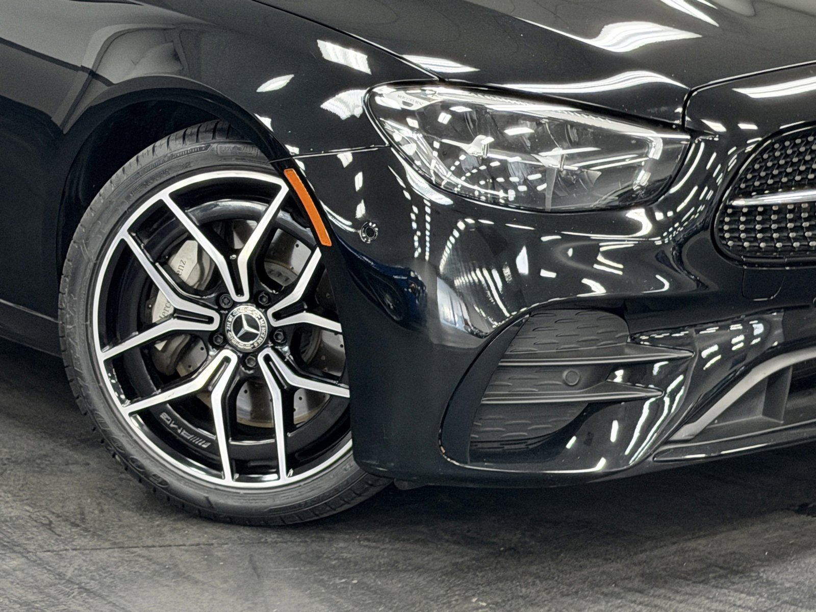 Used 2023 Mercedes-Benz E 350 Sedan image 4