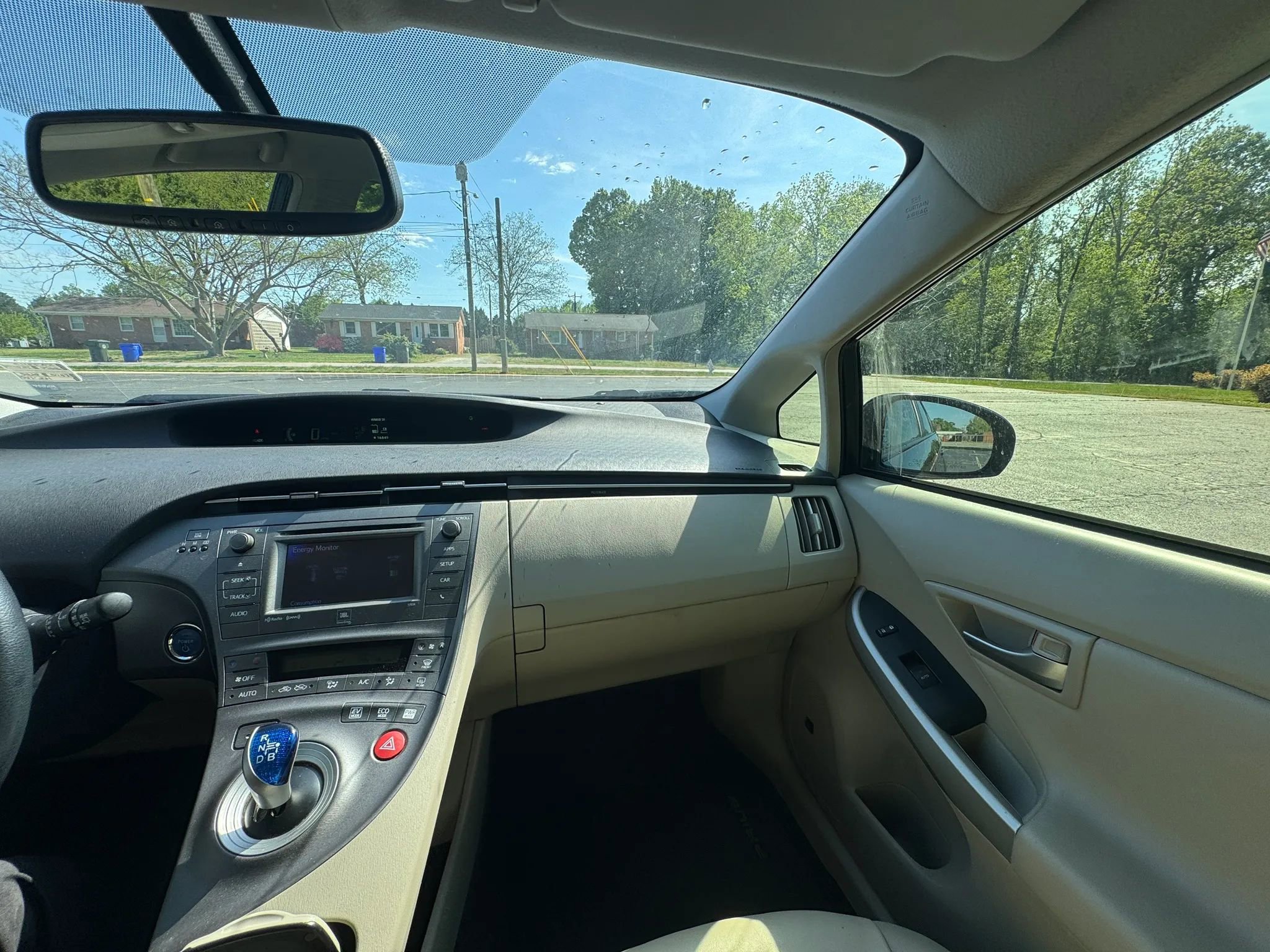 Used 2014 Toyota Prius Four FWD image 26