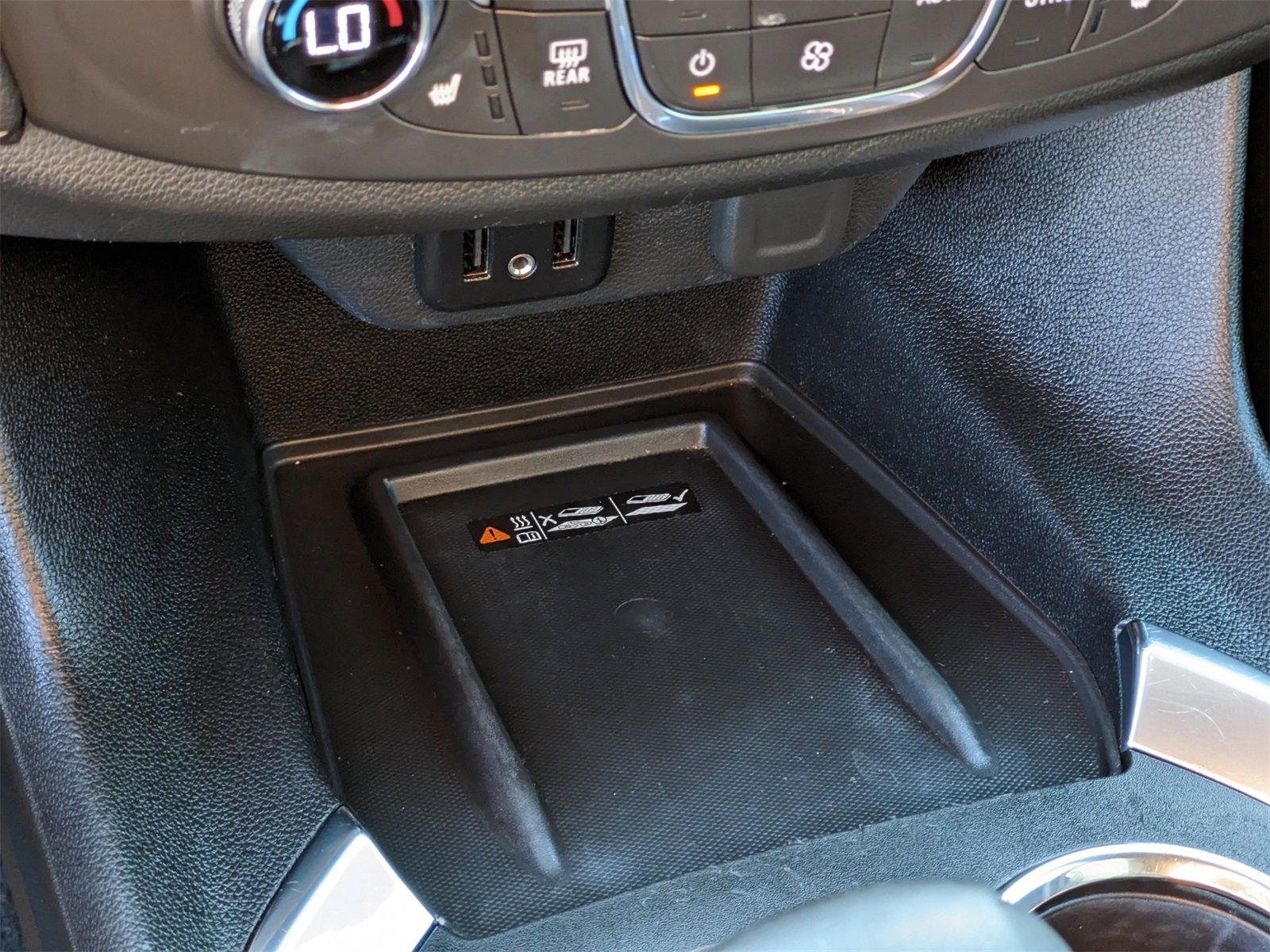 Used 2023 Chevrolet Traverse LT image 25