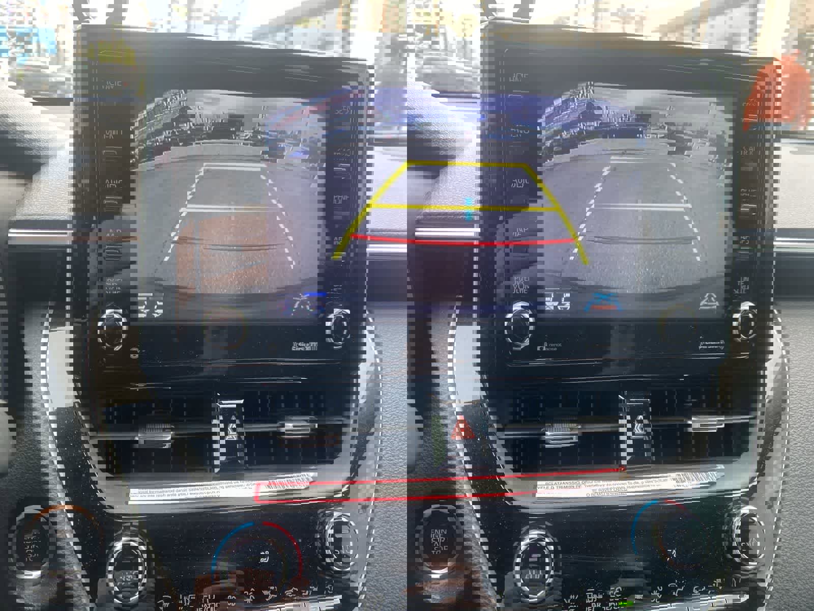 Used 2022 Toyota Corolla Cross XLE w/ Convenience Package image 16