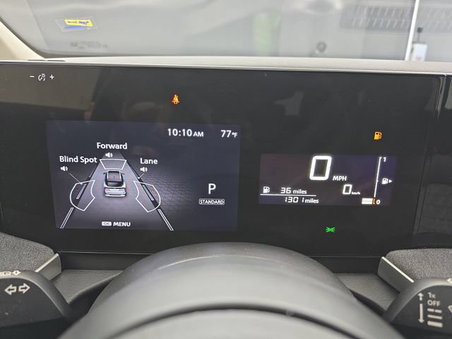 Used 2025 Nissan Kicks SV AWD/4WD image 25