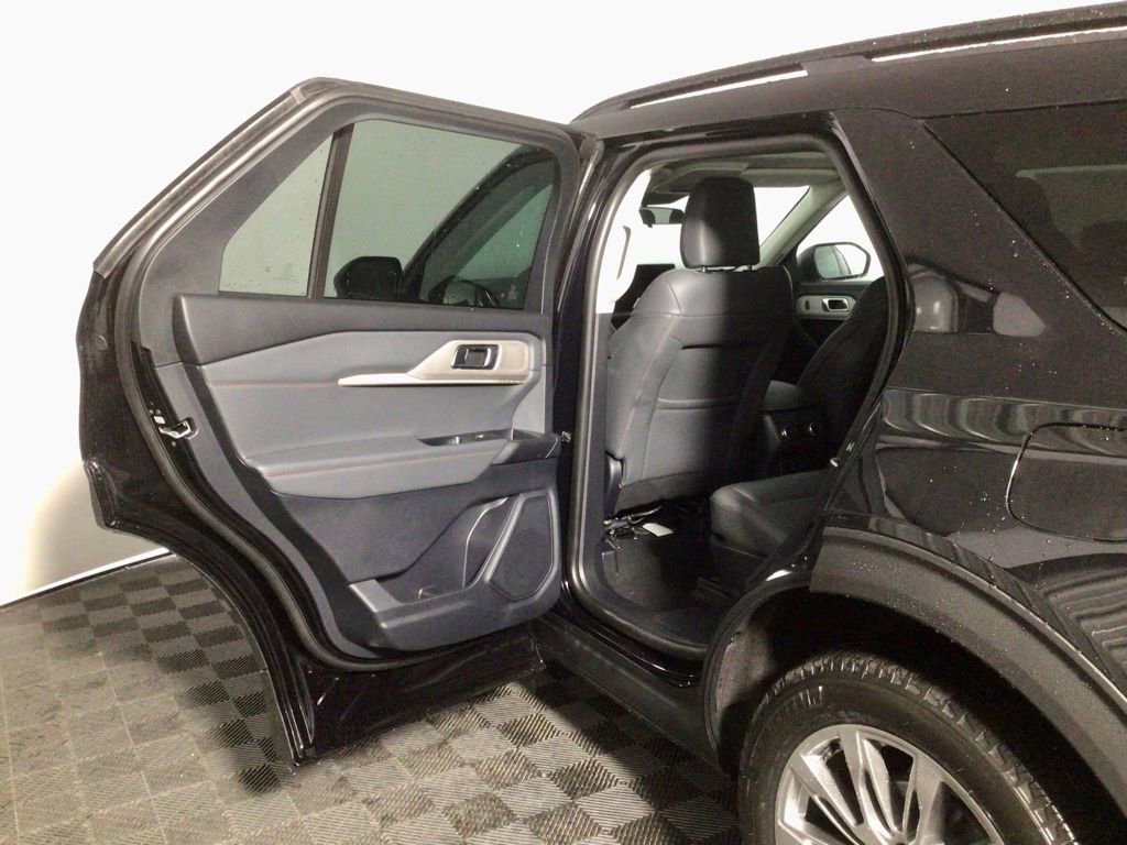 New 2026 Ford Explorer Active w/ Active Comfort Package image 28