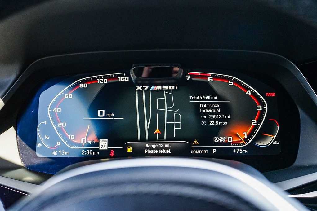 Used 2022 BMW X7 M50i w/ Dynamic Handling Package AWD/4WD image 27