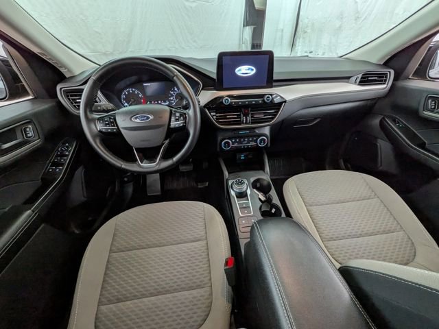 Certified 2022 Ford Escape SE w/ SE Sport Appearance Package image 10