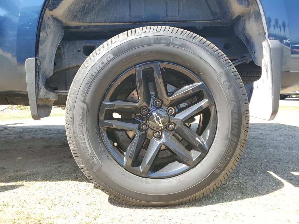 Used 2019 Chevrolet Silverado 1500 Custom Trail Boss w/ Custom Convenience Package image 5