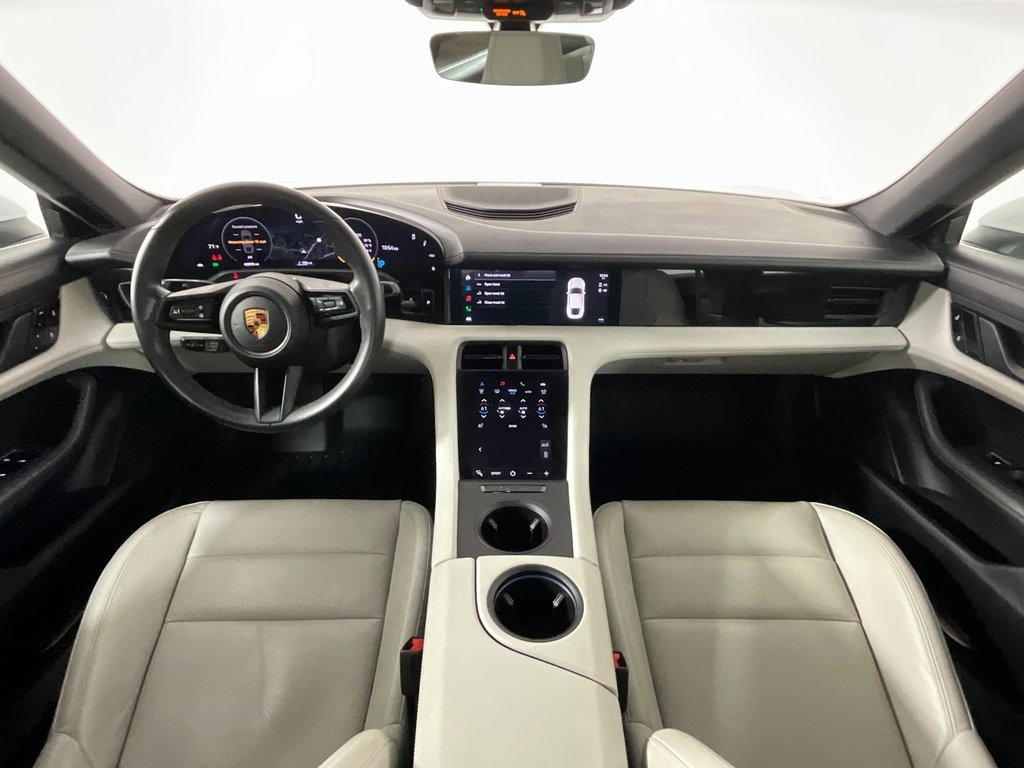 Used 2020 Porsche Taycan 4S image 10