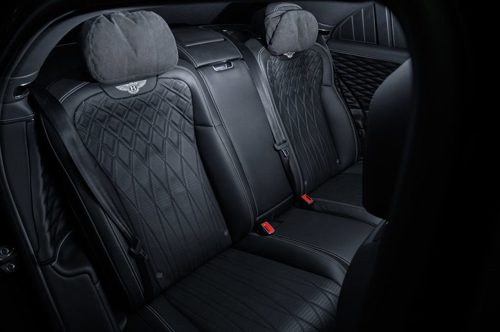 Used 2022 Bentley Flying Spur Plug-In Hybrid AWD/4WD image 25
