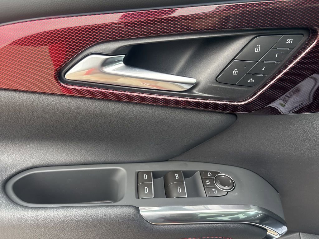 New 2026 Chevrolet Traverse RS w/ LPO, Floor Liner Package AWD/4WD image 14